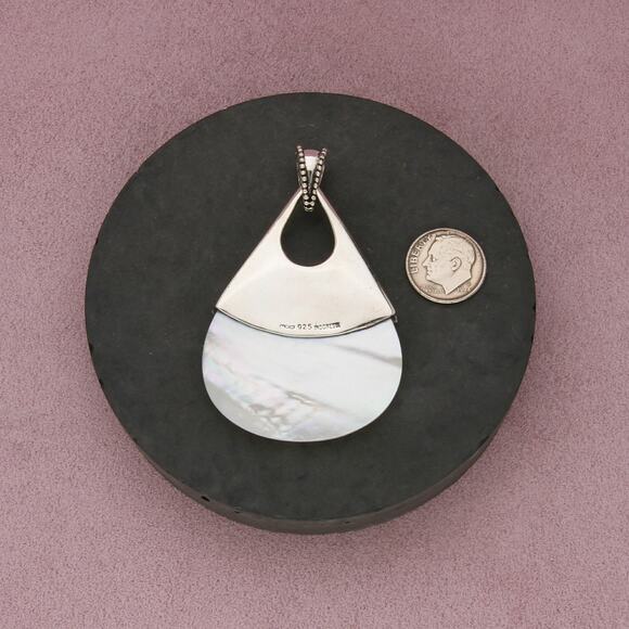 sterling silver bali mother of pearl tear drop pendant - Picture 3 of 3